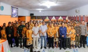 Bupati Delis Tutup Program Buka Desa 2023 di Lijo Mamosalato, Kolo Bawah Terima Bantuan Mobil Operasional