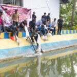 Pj Gubernur Sulsel Bahtiar Baharuddin Lepas 21 Ribu Benih Ikan Nila di Wollangi Bone