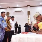 Launching Perdana KUR Budidaya Pisang Cavendish, Bank Sulselbar Salurkan Rp1,15 Miliar ke Petani Bone