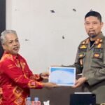 Musnahkan 878 Item Berkas Inaktif, Satpol PP Sulsel Raih Penghargaan Sebagai OPD Paling Tertib Arsip