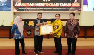 Pemprov Sulsel Dianugerahi Penghargaan Meritokrasi Kategori Sangat Baik