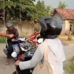 KWRI Kabupaten Pringsewu Bagikan Ratusan Takjil Ramadhan