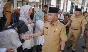 Pj Bupati Apriyadi Pimpin Langsung Apel Bersama dan Halal Bihalal Setelah Libur Lebaran