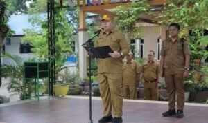 Plh Sekda Kabupaten Asahan Pembina Apel di UPTD SMP Negeri I Kisaran