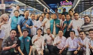 Makan Malam Usai Debat Kedua Pilgub Sulsel, Andi Sudirman Diskusi Dengan Sahabat Andalan Terkait Isu Strategis