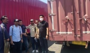 Bawaslu Luwu Awasi Pendistribusian Surat Suara ke Kabupaten Luwu