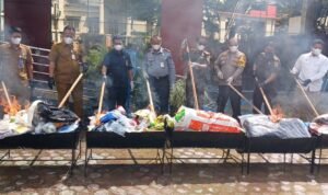 Musnahkan Barang Bukti, Kejari Aceh Timur Blender Sabu dan Gerinda Senjata Api Rakitan