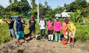 Pj Kades Lengkong Ajak Warga Gotong Royong Bersihkan Lingkungan Desa