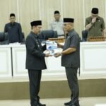 Pj Wali Kota Palopo Serahkan LKPJ 2024, Fokus pada Stabilitas dan Kesejahteraan Masyarakat