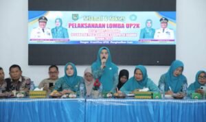 Staf Ahli Tim Penggerak PKK Kabupaten Asahan Lakukan Evaluasi Lomba UP2K di Desa Bunut Sebrang